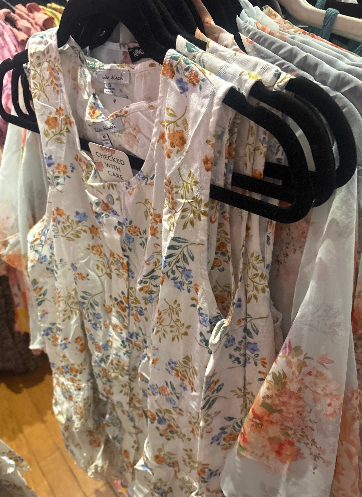 White Floral Button Down Top (LG)