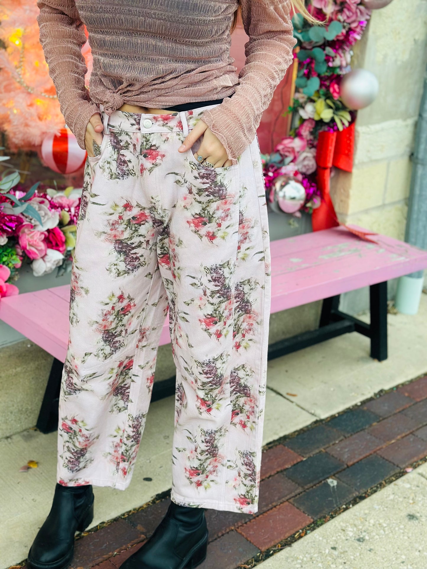 Floral Print Barrel Jeans