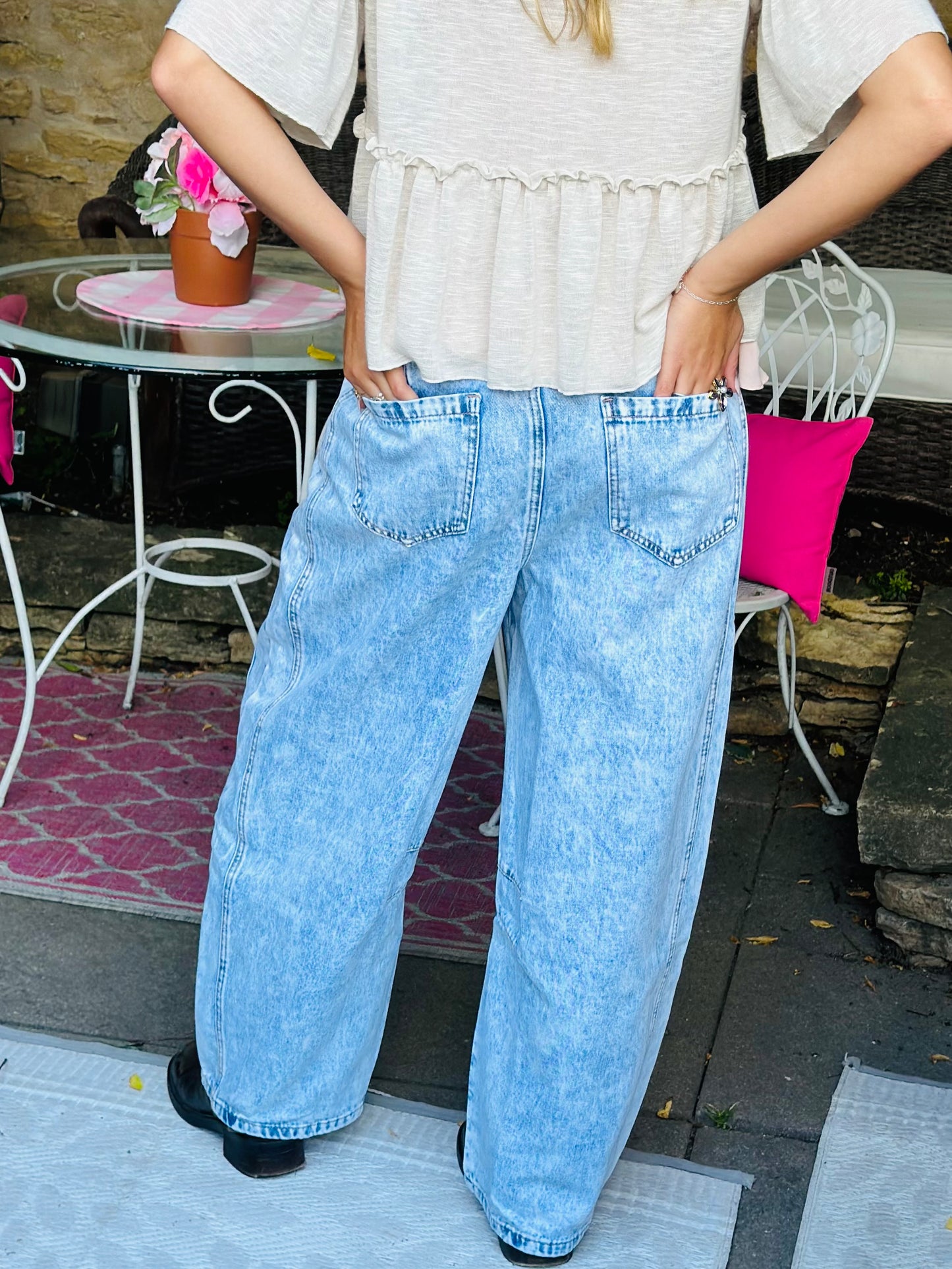 Light Wash Barrel Jeans